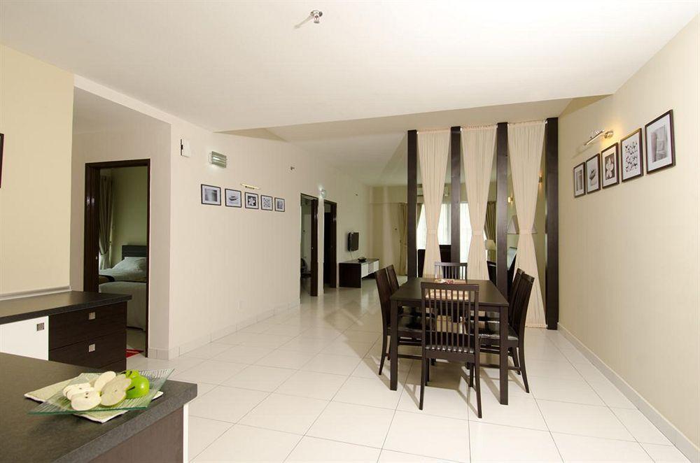 Bayu Marina Resort Johor Bahru Exterior photo