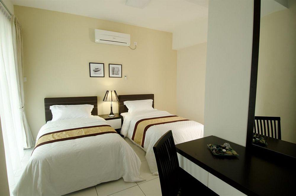 Bayu Marina Resort Johor Bahru Exterior photo