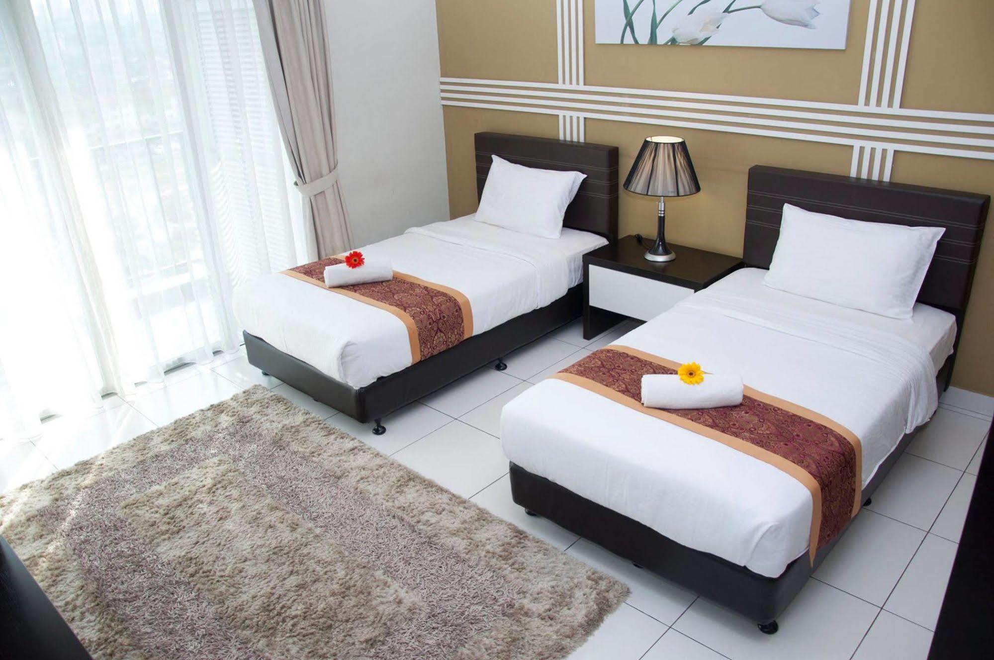 Bayu Marina Resort Johor Bahru Exterior photo