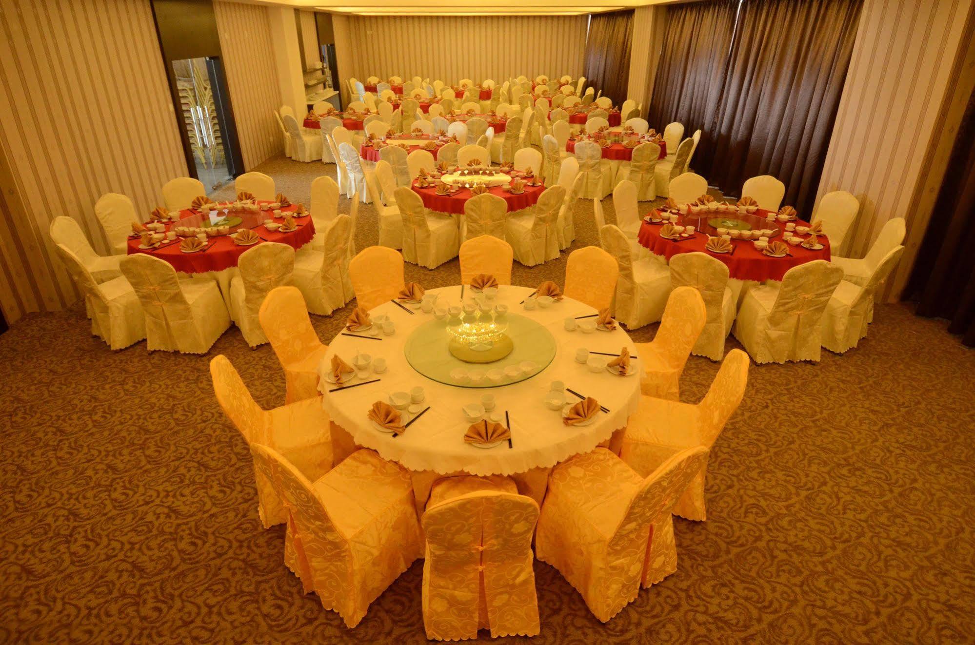 Bayu Marina Resort Johor Bahru Exterior photo