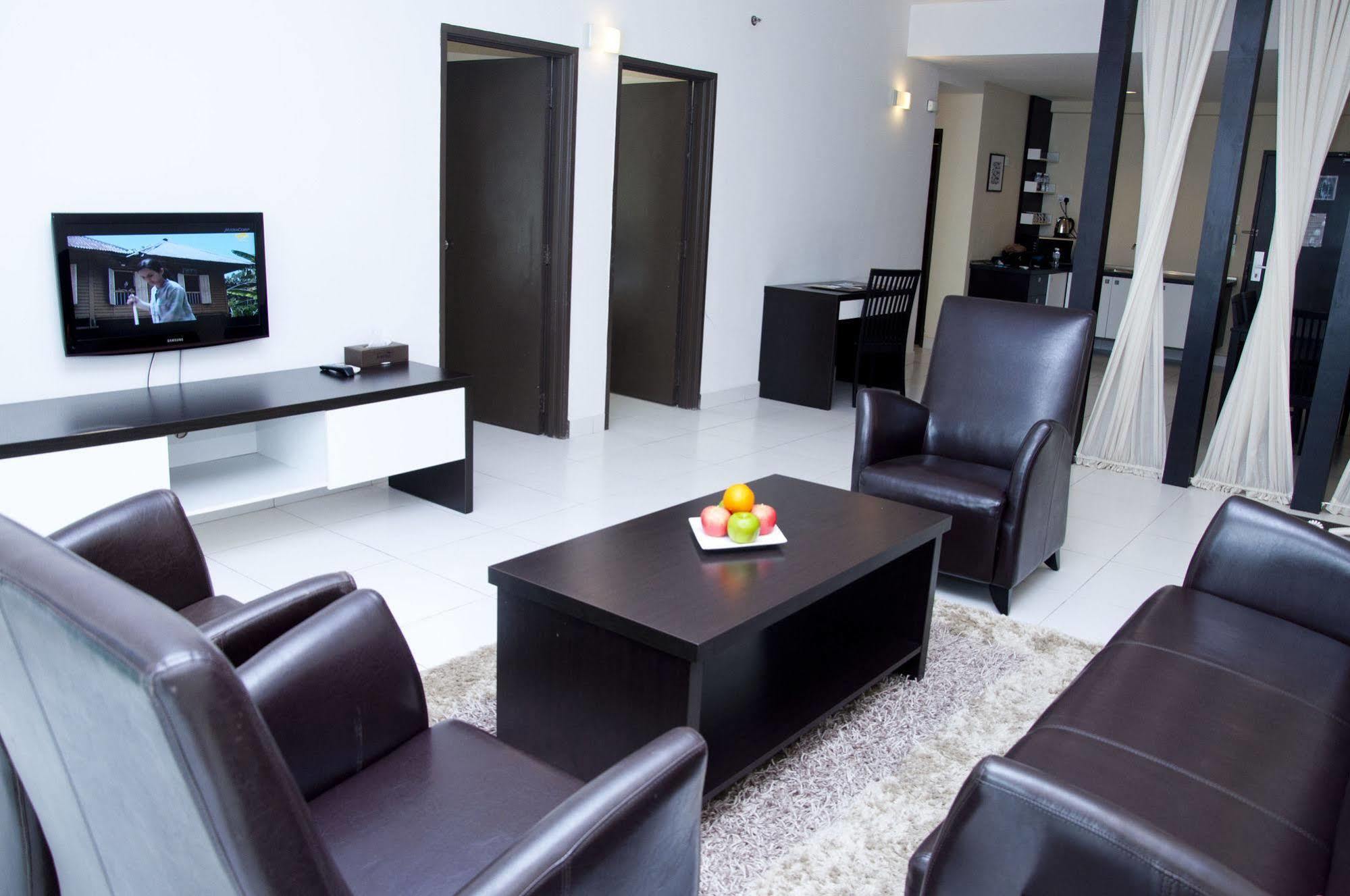 Bayu Marina Resort Johor Bahru Exterior photo